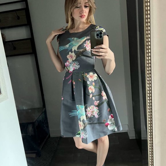 Stunning Ted Baker Flight of the Orient Dress - Picture 9 of 9